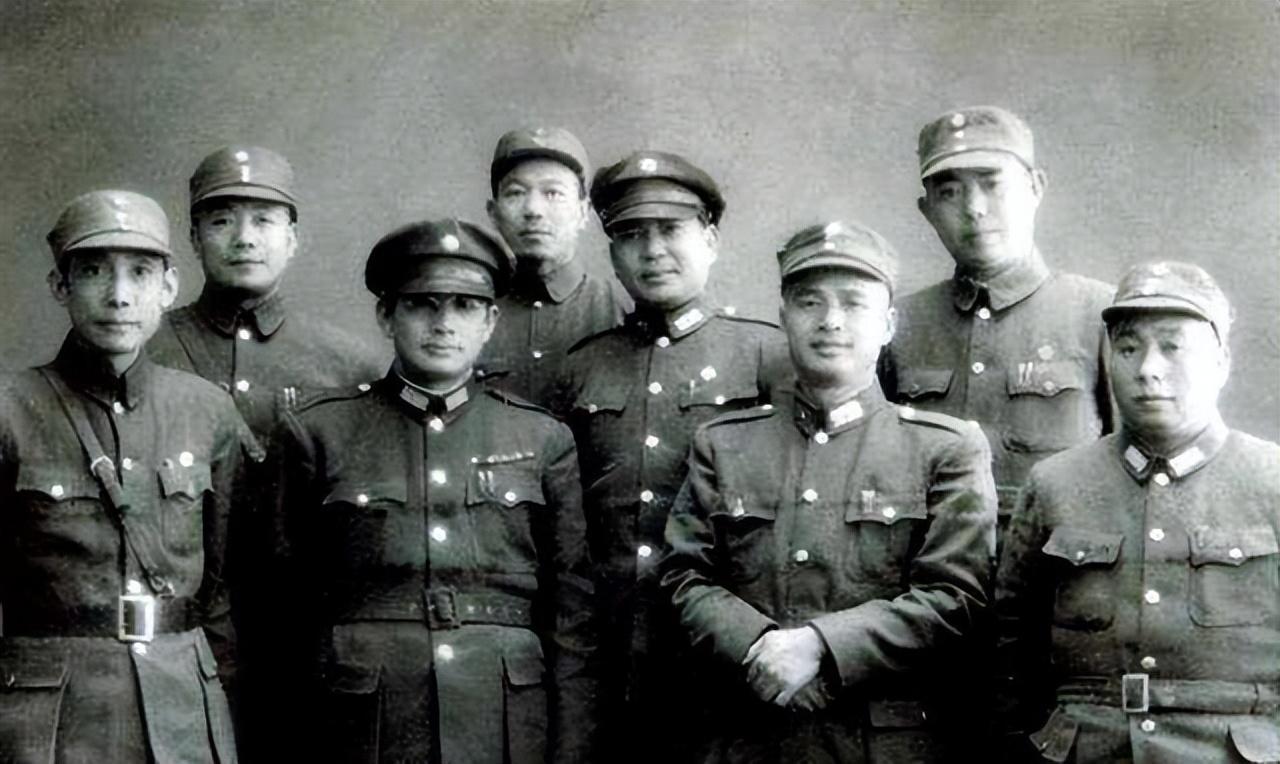 所以王凌云算得上是地主家的大少爷.