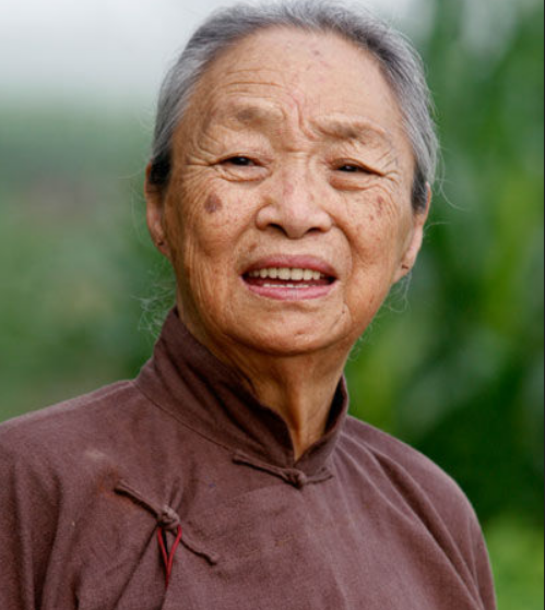 回顾:已故的8位国家一级演员,以为他们还在,其实已去世多年