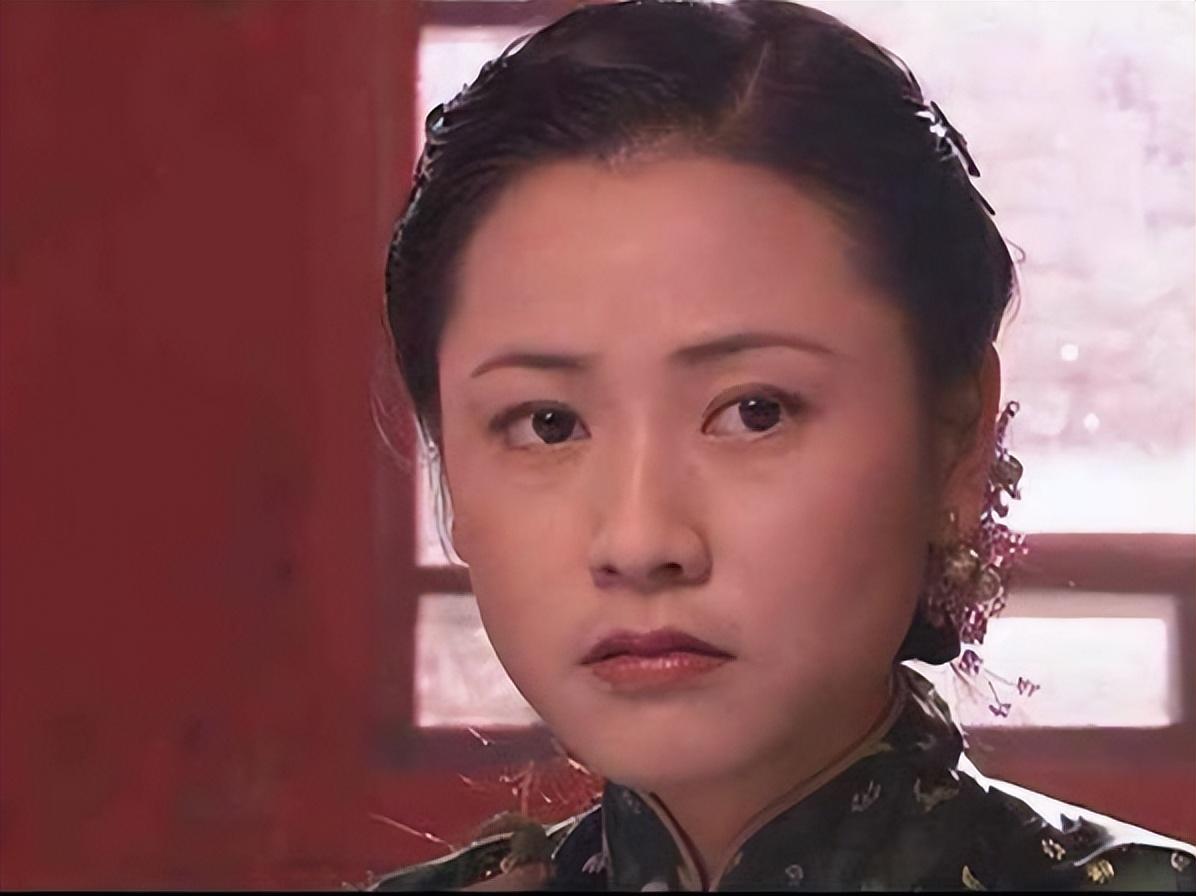 回顾《大宅门》22年,演员境况差距大,9位已逝,配角翻红成顶流