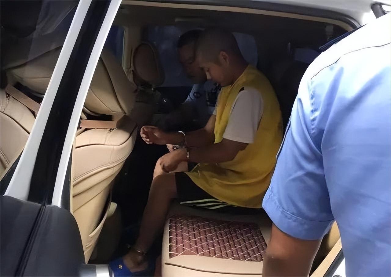 回顾:湖北逃犯姚常凤被执行死刑,母亲:我没生过这个儿子