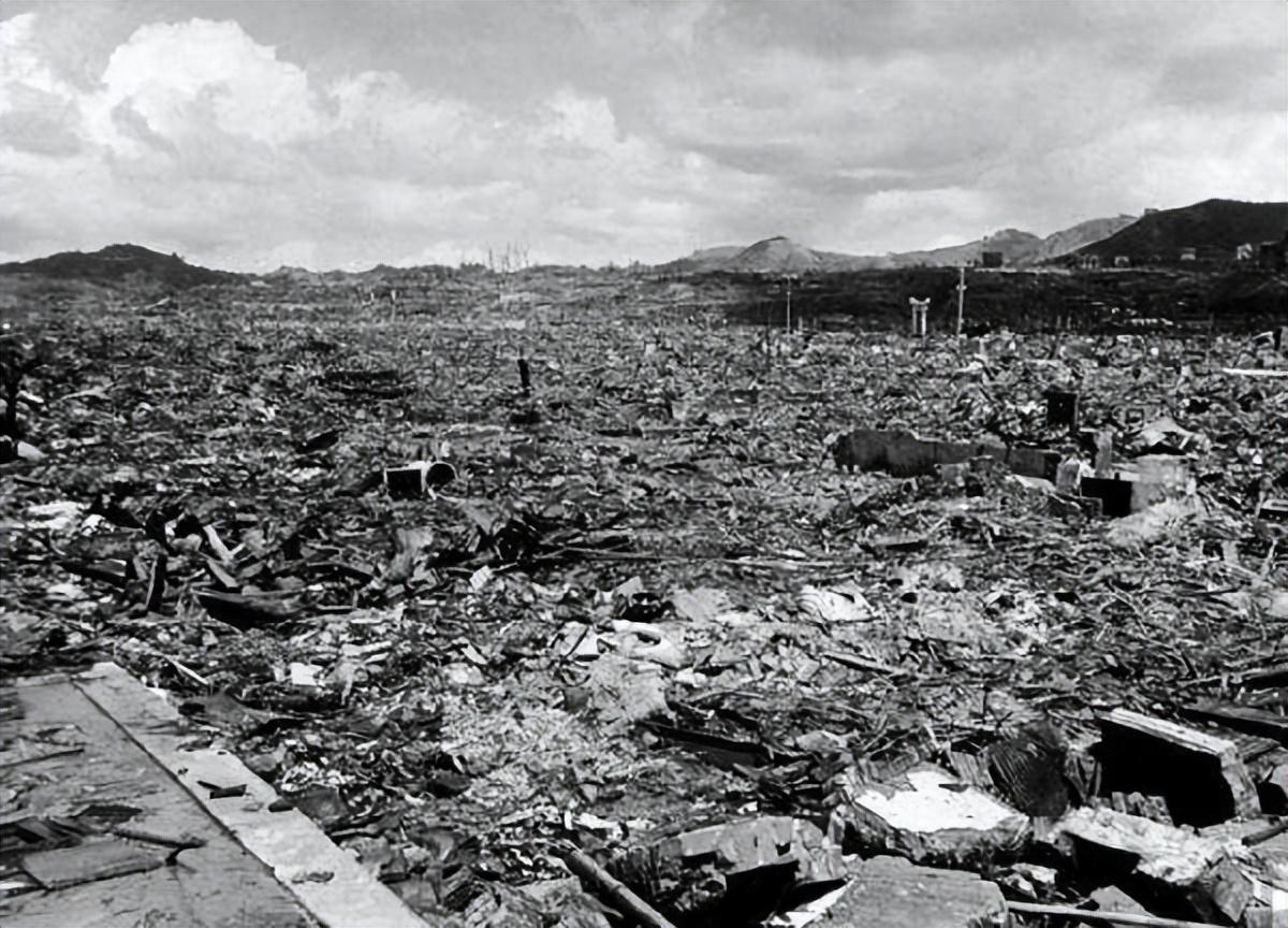 日本骗了世界76年?日本天皇的一封密报,揭秘日本投降的真实原因