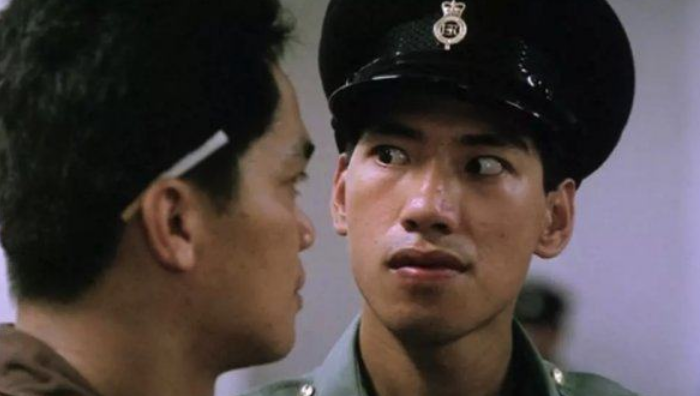 然而事业如日中天之时,2014年张耀扬因吸食违禁药物被抓,此后被封杀