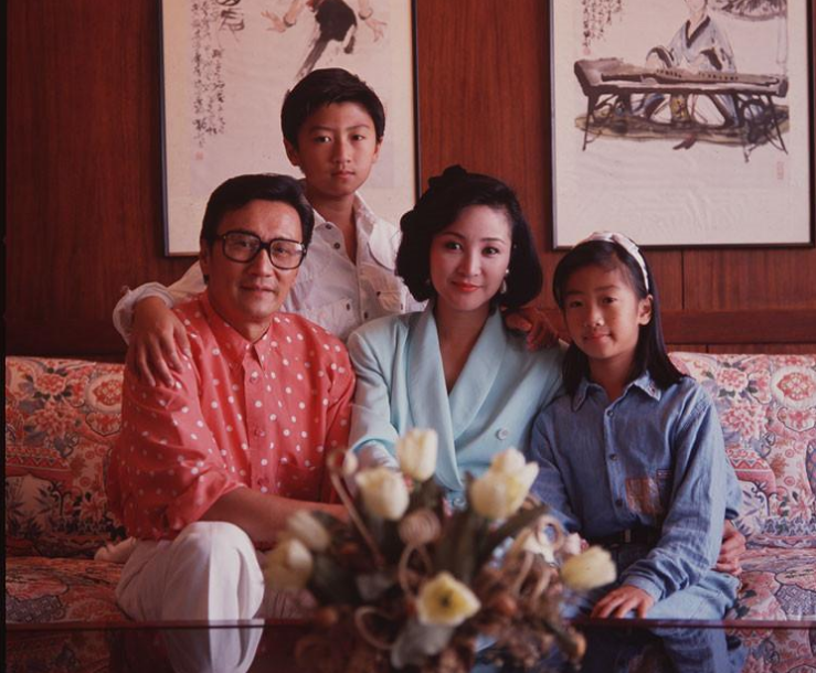 回顾谢贤:一生爱过5个女人,个个貌美如花,如今一人已去世