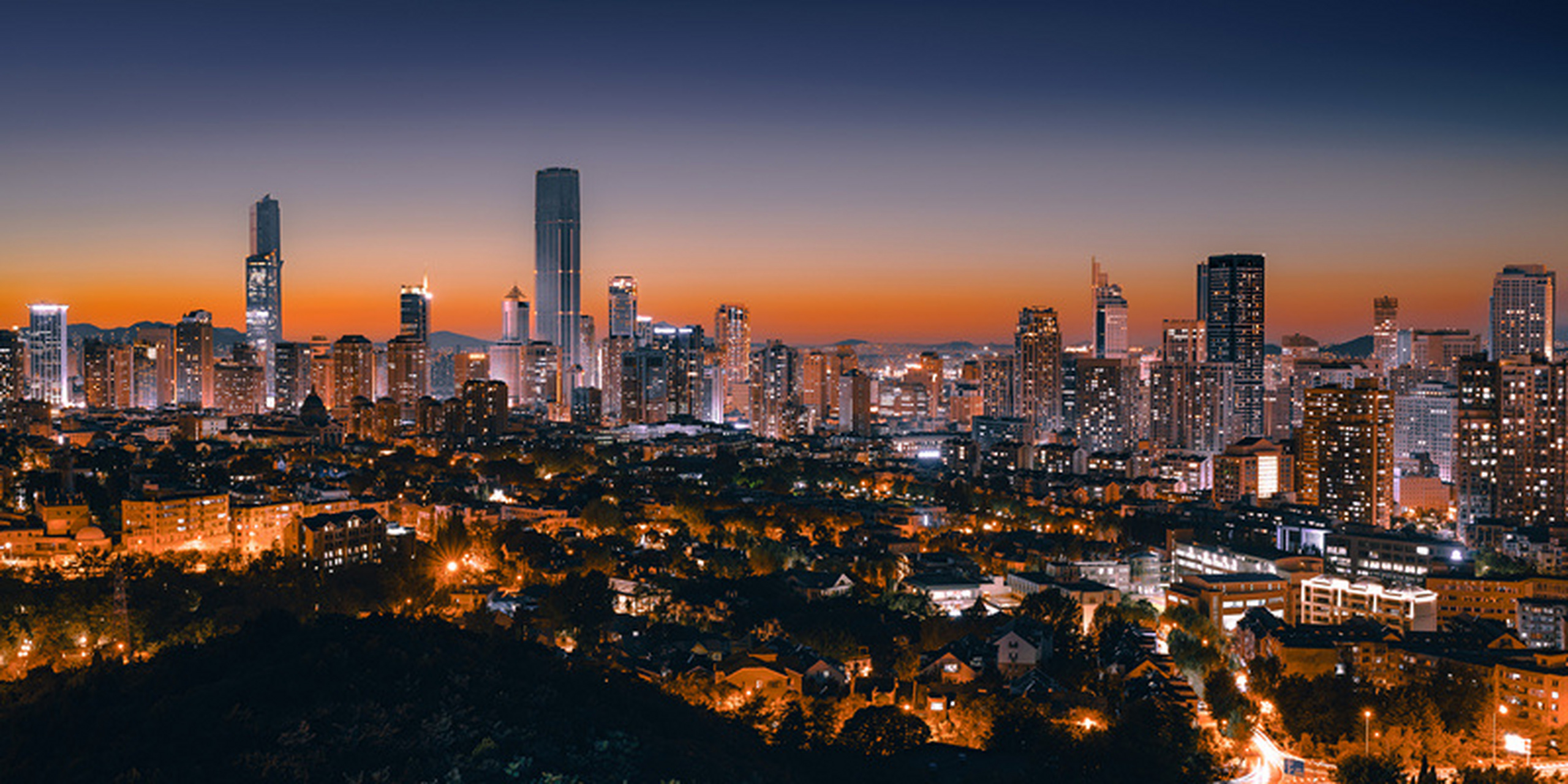 【最美辽宁】辽宁省大连市:都市夜色 作者:黄子芯 #辽宁好网民守法好