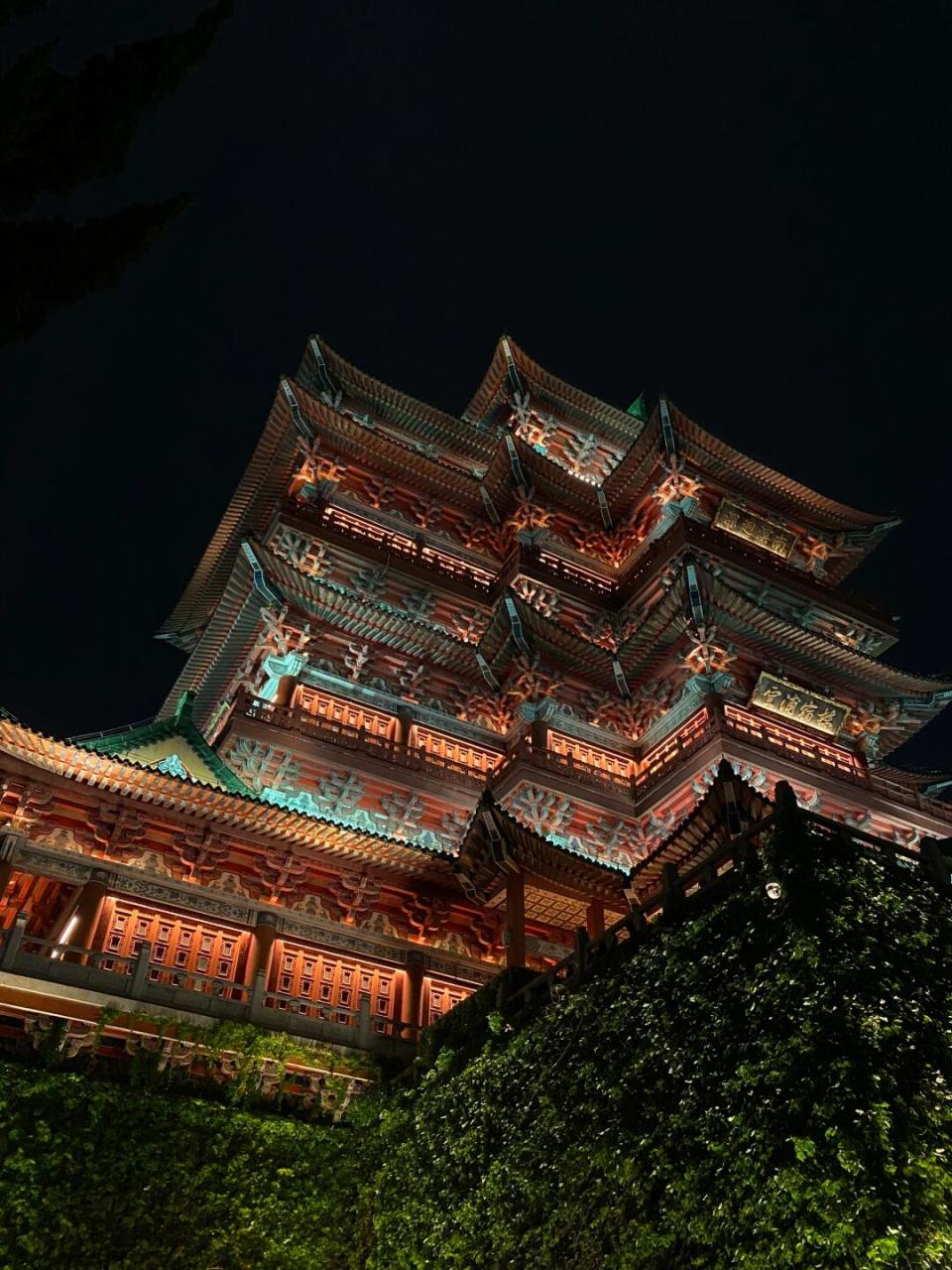 南昌旅游攻略(超省钱版  首先,千万别错过南昌的标志性景点——滕王阁