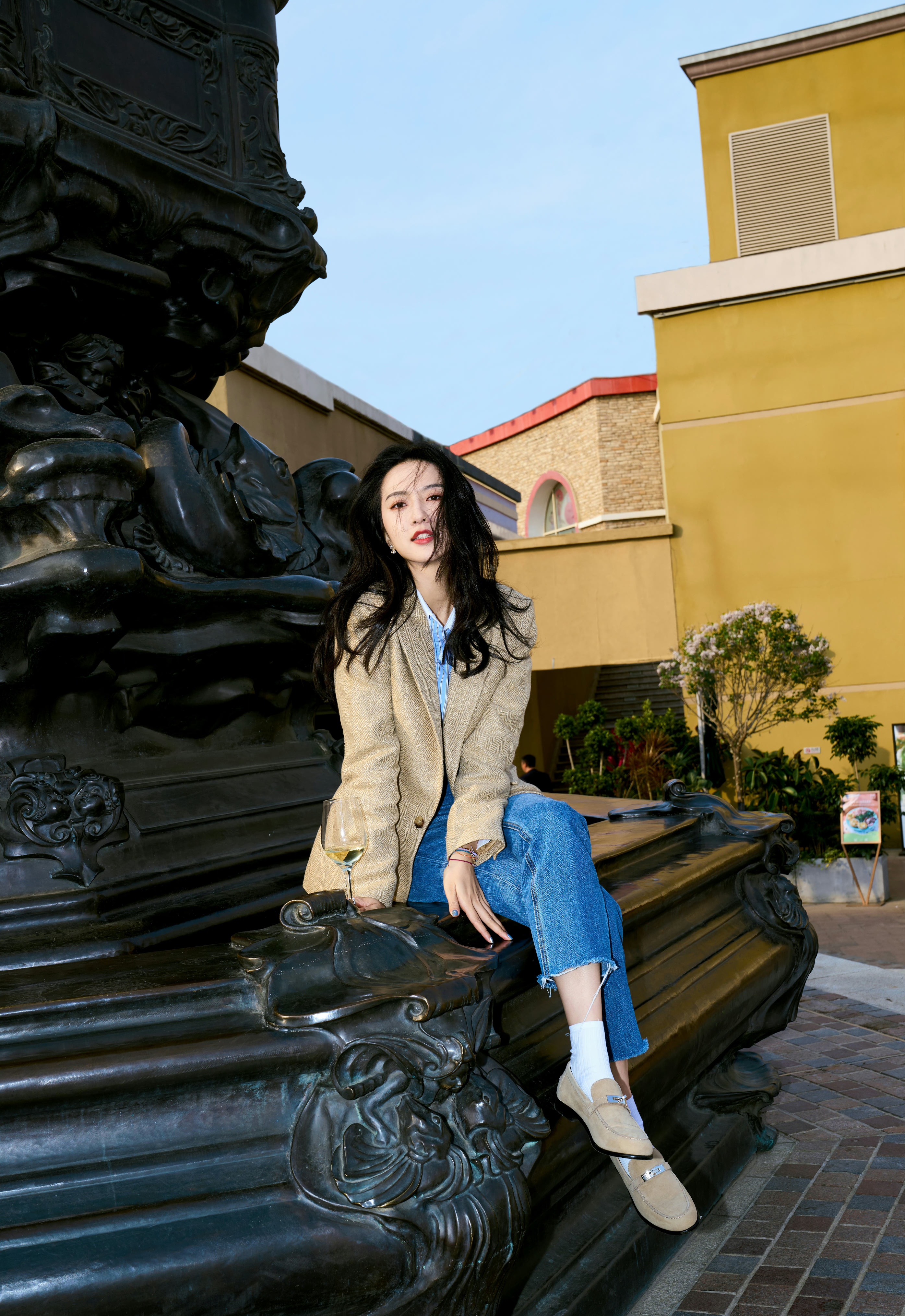 许龄月毛毛姐你认识不?好美呢