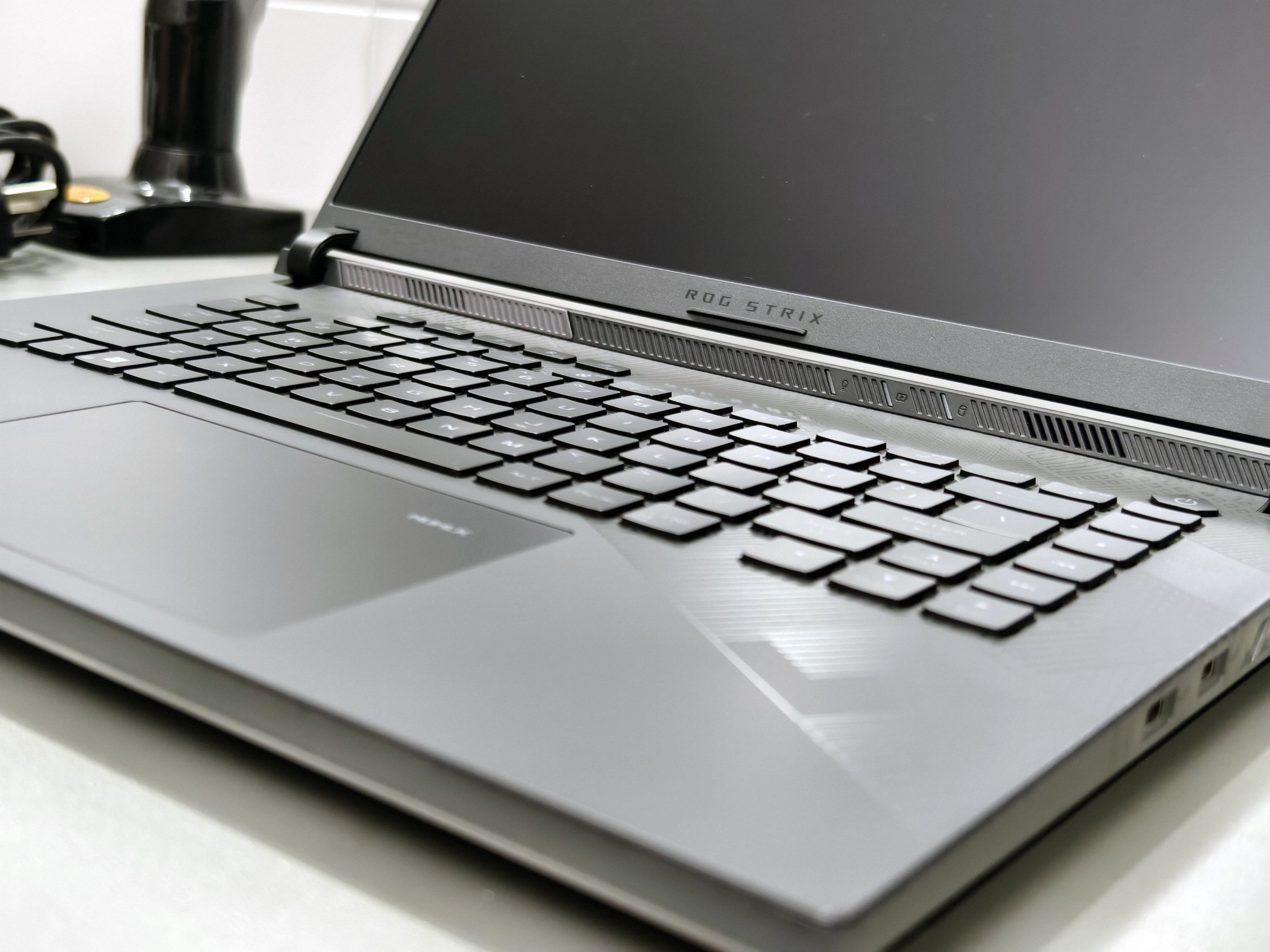 2万5的笔记本电脑有何特别之处,rog枪神8超竞版 超详细开箱体验