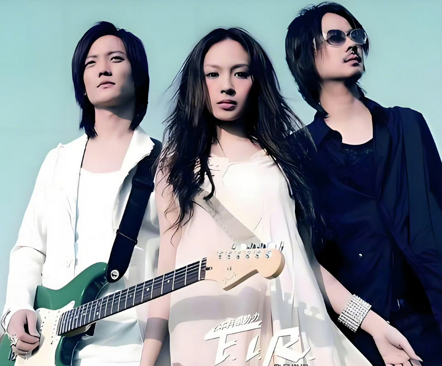 阿沁喊话陈建宁詹雯婷不要吵了# 男歌手发文纪念飞儿乐团出道20周年