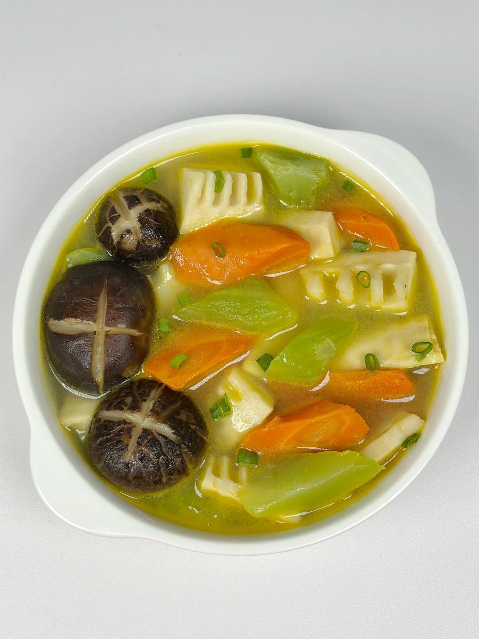 春天就要做这个春笋三鲜汤!