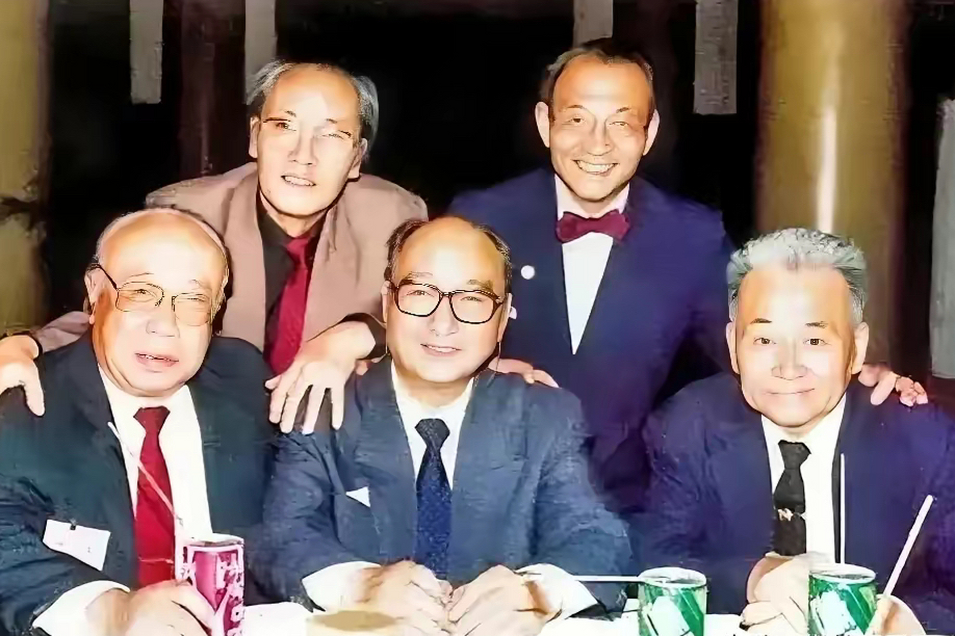 五位老艺术家的合照———刘江,陈强,葛存壮,陈术,方化.