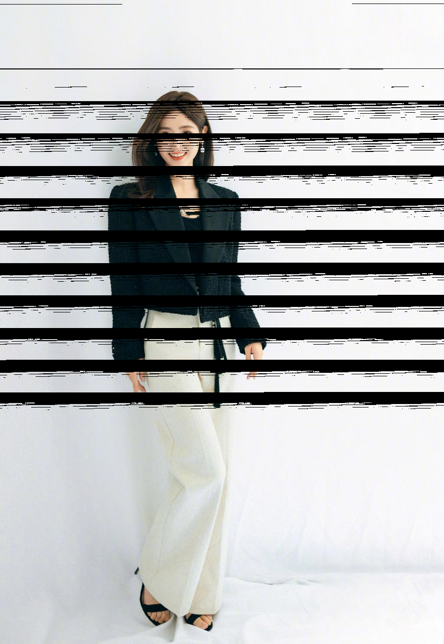 邢菲虽身高不高,但时尚精致且大方自信!