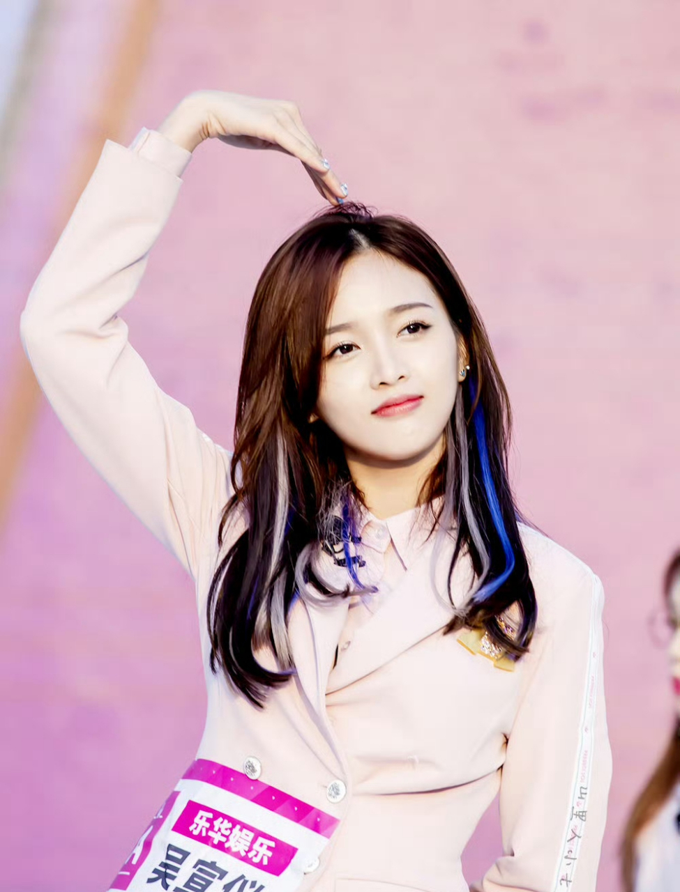 吴宣仪在创造营101的表现无人能抗拒其甜蜜魅力.