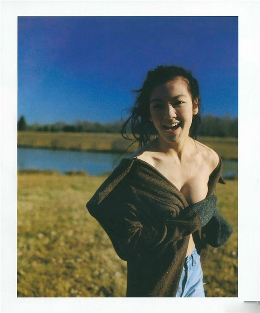 林熙蕾叛逆写真:颠覆传统,展现不羁的艺术魅力!