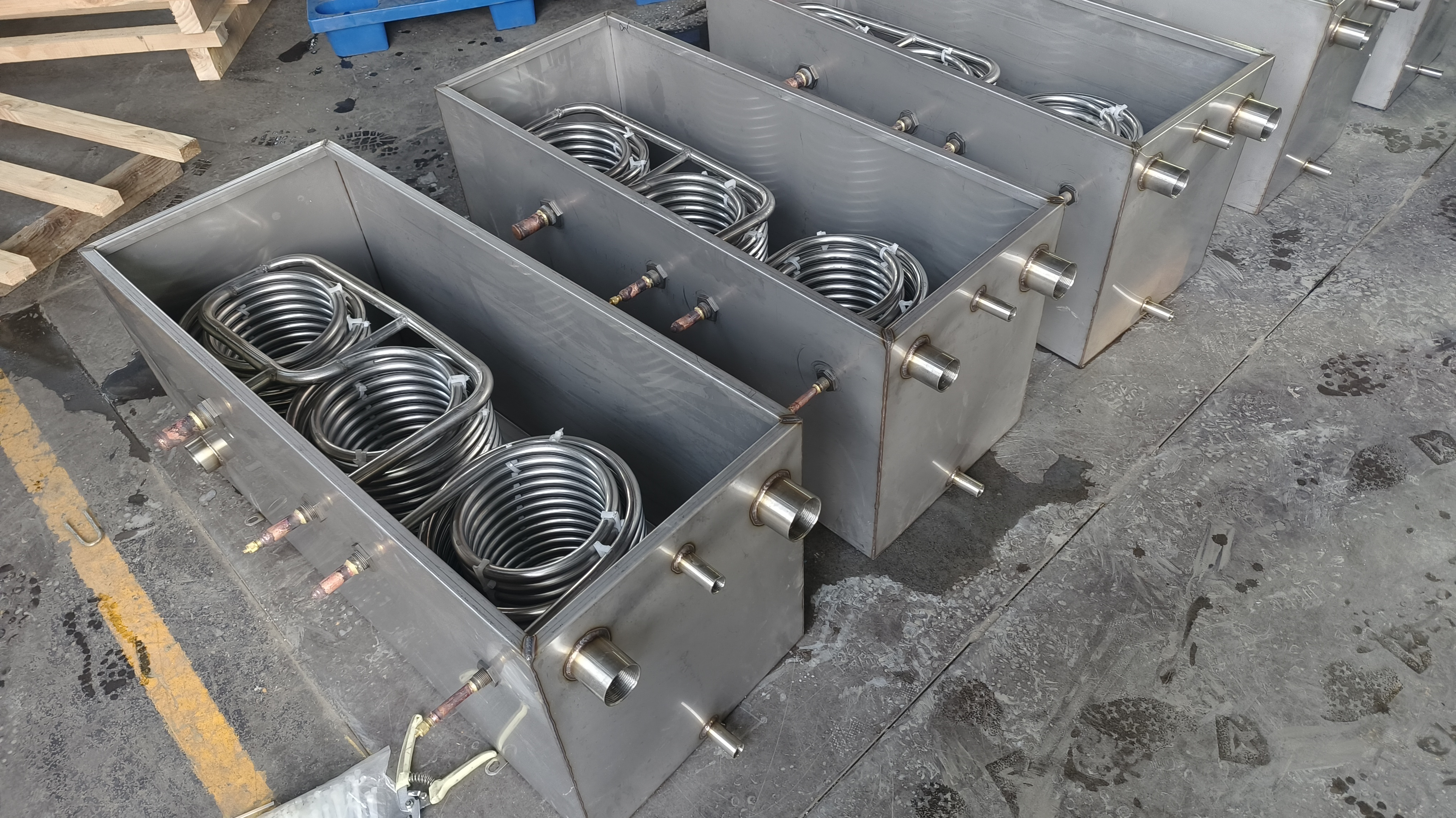 传统人工焊接的304/316l全不锈钢水箱桶蒸发器