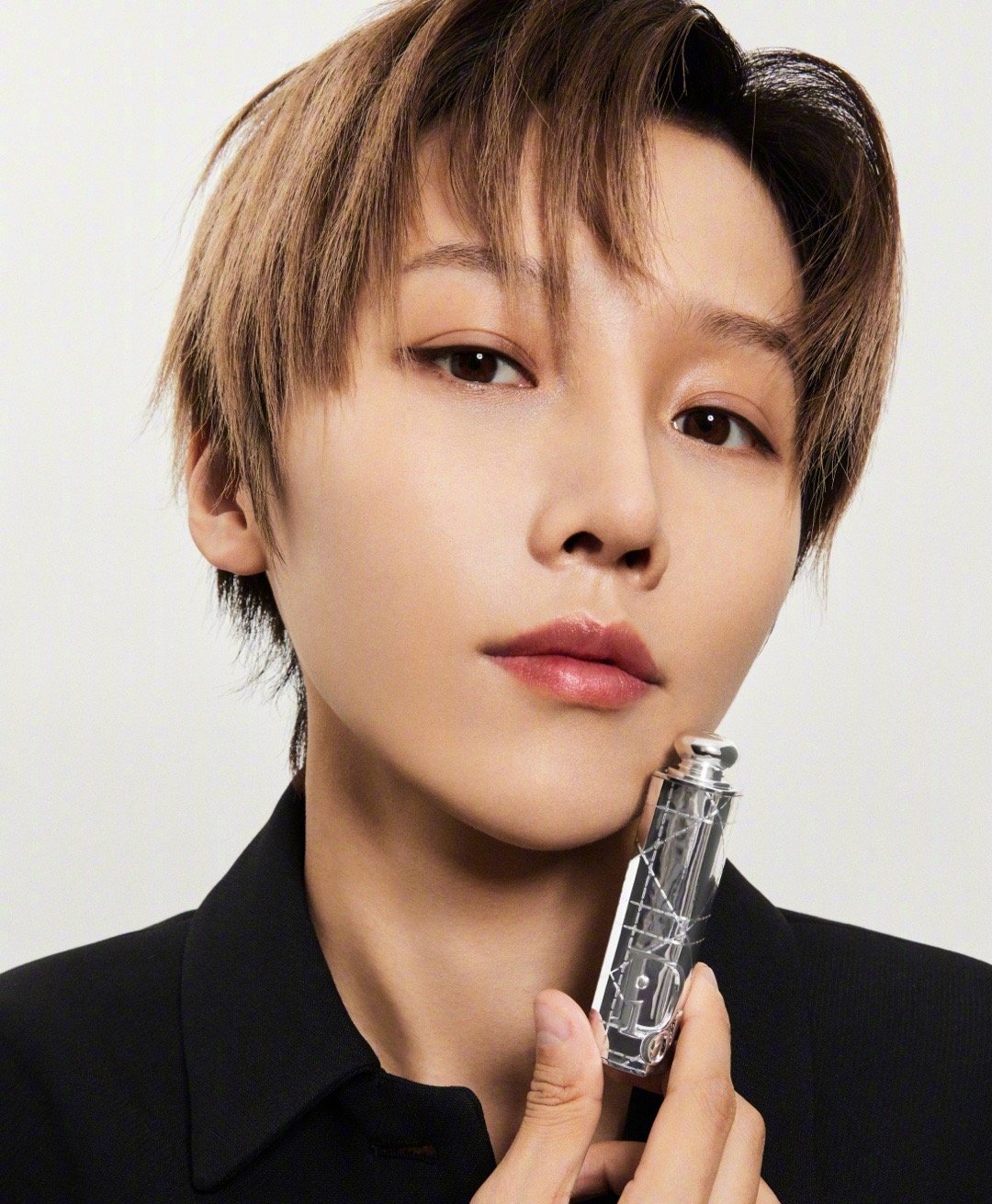 刘雨昕和刘忻的名字很相像,就连风格都很相似.