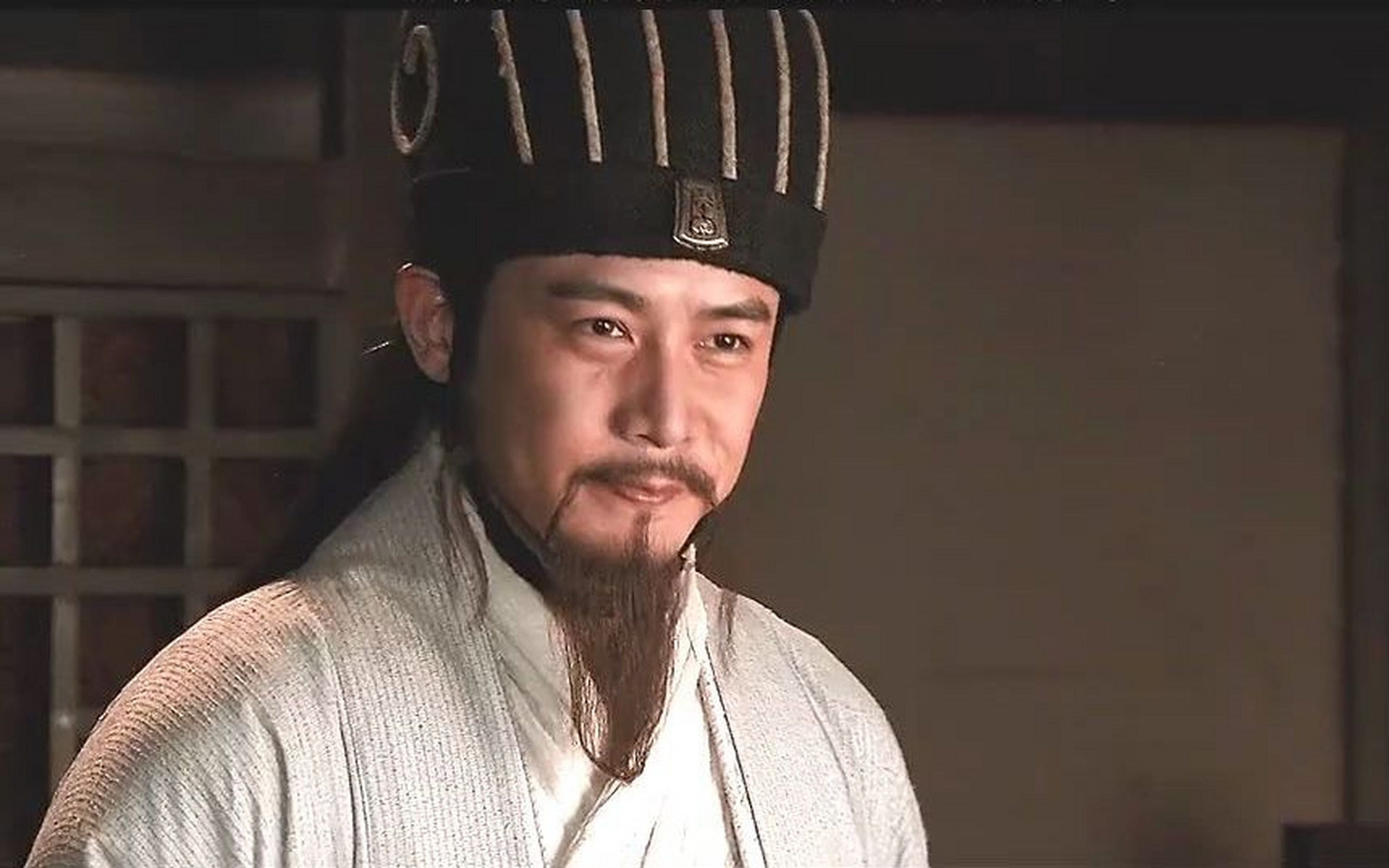 于和伟的演技,当年的新三国要是让他演诸葛亮的话,估计他也能驾驭的住