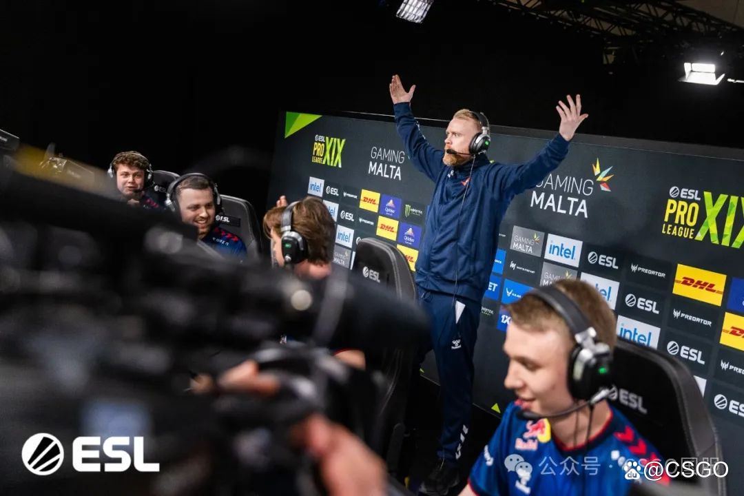 【蒙古拿下Falcons,Astralis、3DMAX两战全胜锁定16强席位!】