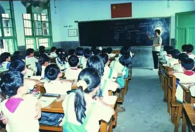 回顾:63岁矿老板,迎娶39岁性感模特,新娘:我真的是嫁给了爱情