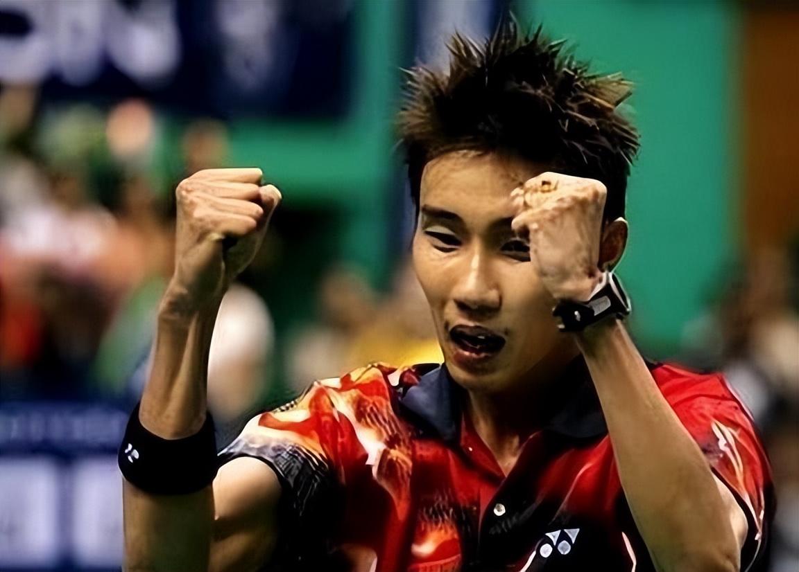 虽说出生在那里,但是李宗伟实打实是一个中国小孩,因为父母的原因定居