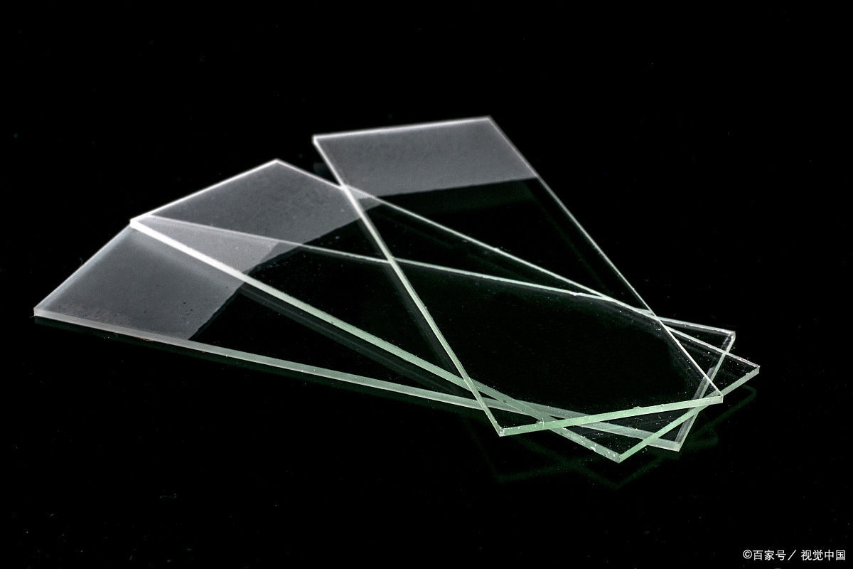 亚克力镜片注塑成型生产环境要求镜片厂在无尘车间进行.