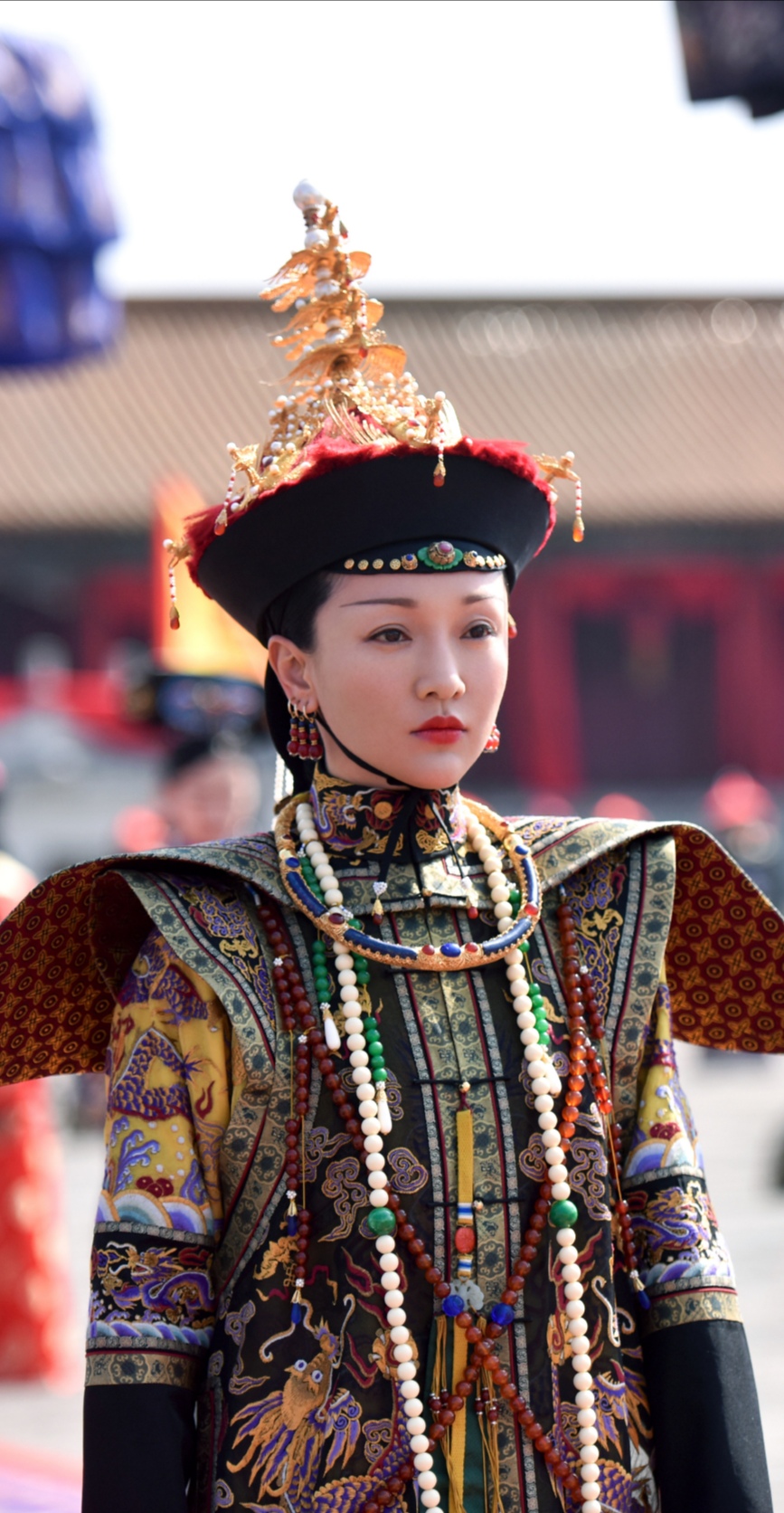 《甄嬛传》vs《如懿传》:宫斗双璧,谁更胜一筹?