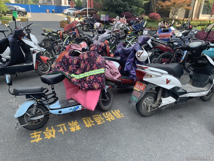 上海电车充停新标:安全新举措