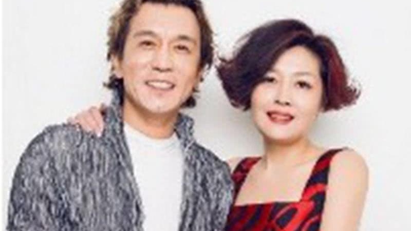 法图麦.李的回归与出道:身份与才华的交织