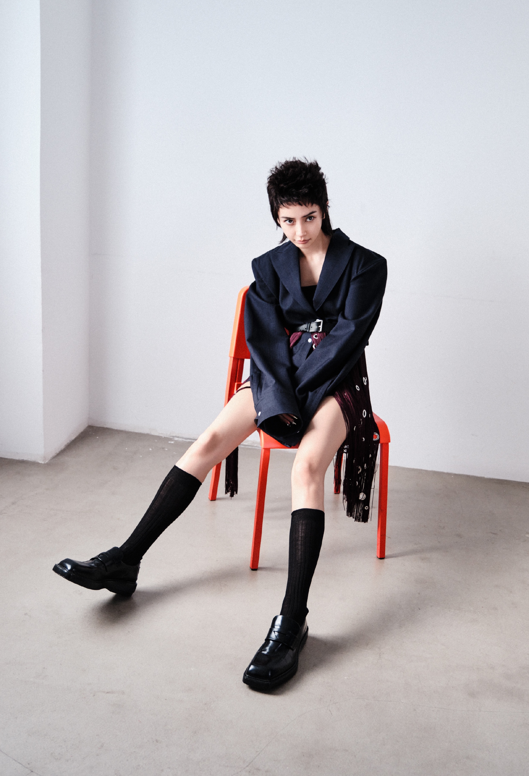 中性刺猬头,人是美的,但这个造型不好看,怎么这是cos华晨宇?