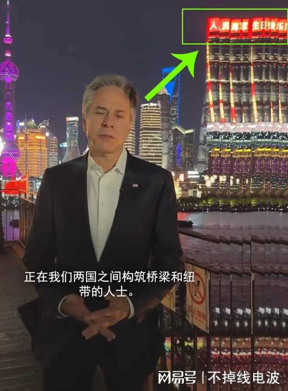 人民海军生日快乐!