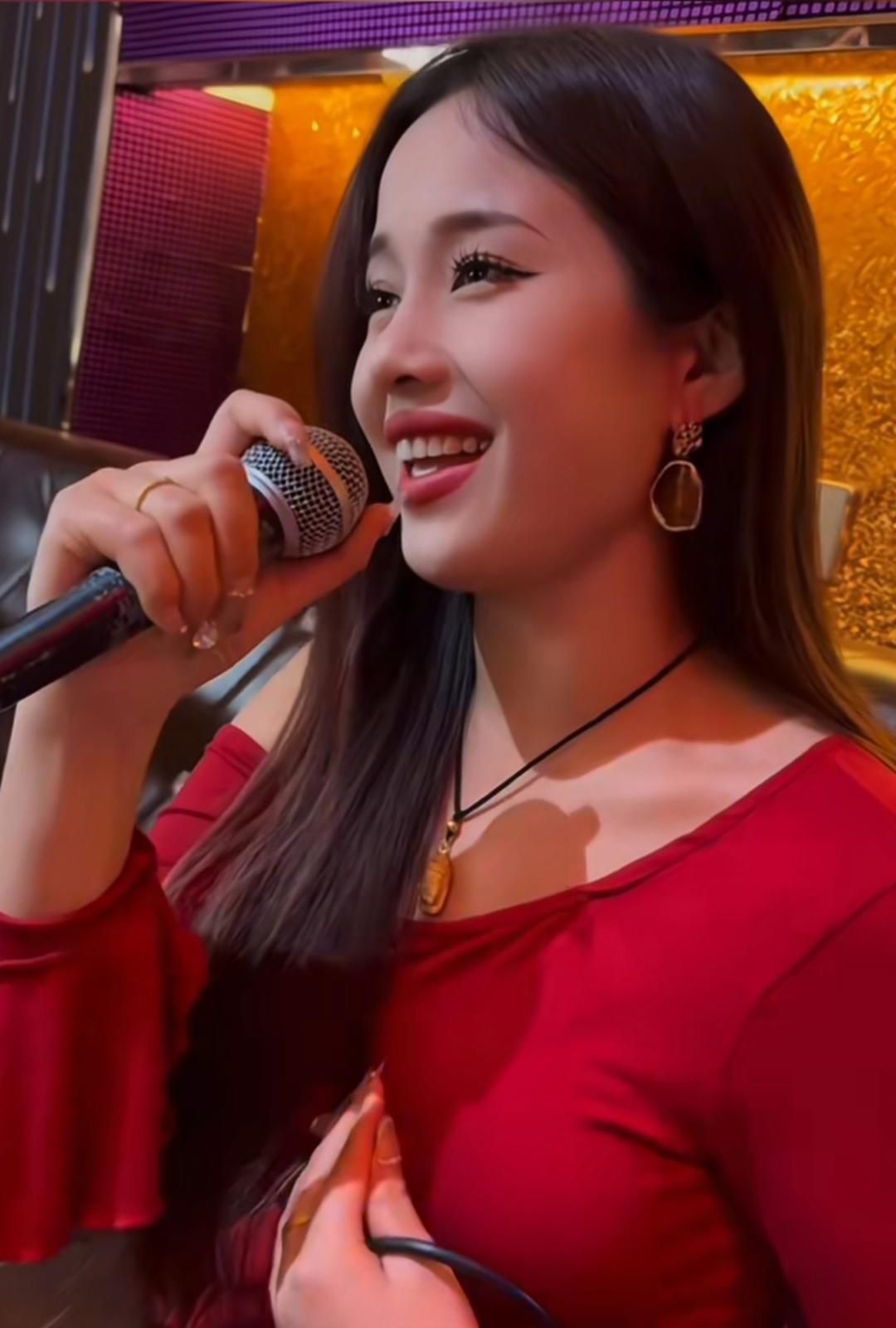 值得怀念的ktv时光.#养眼美女
