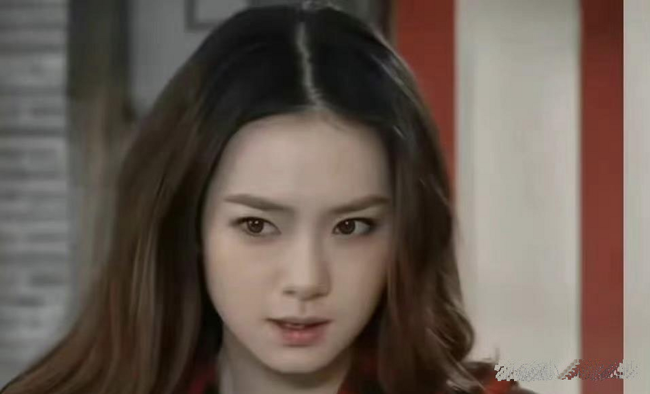 戚薇为啥想不开割双眼皮啊?