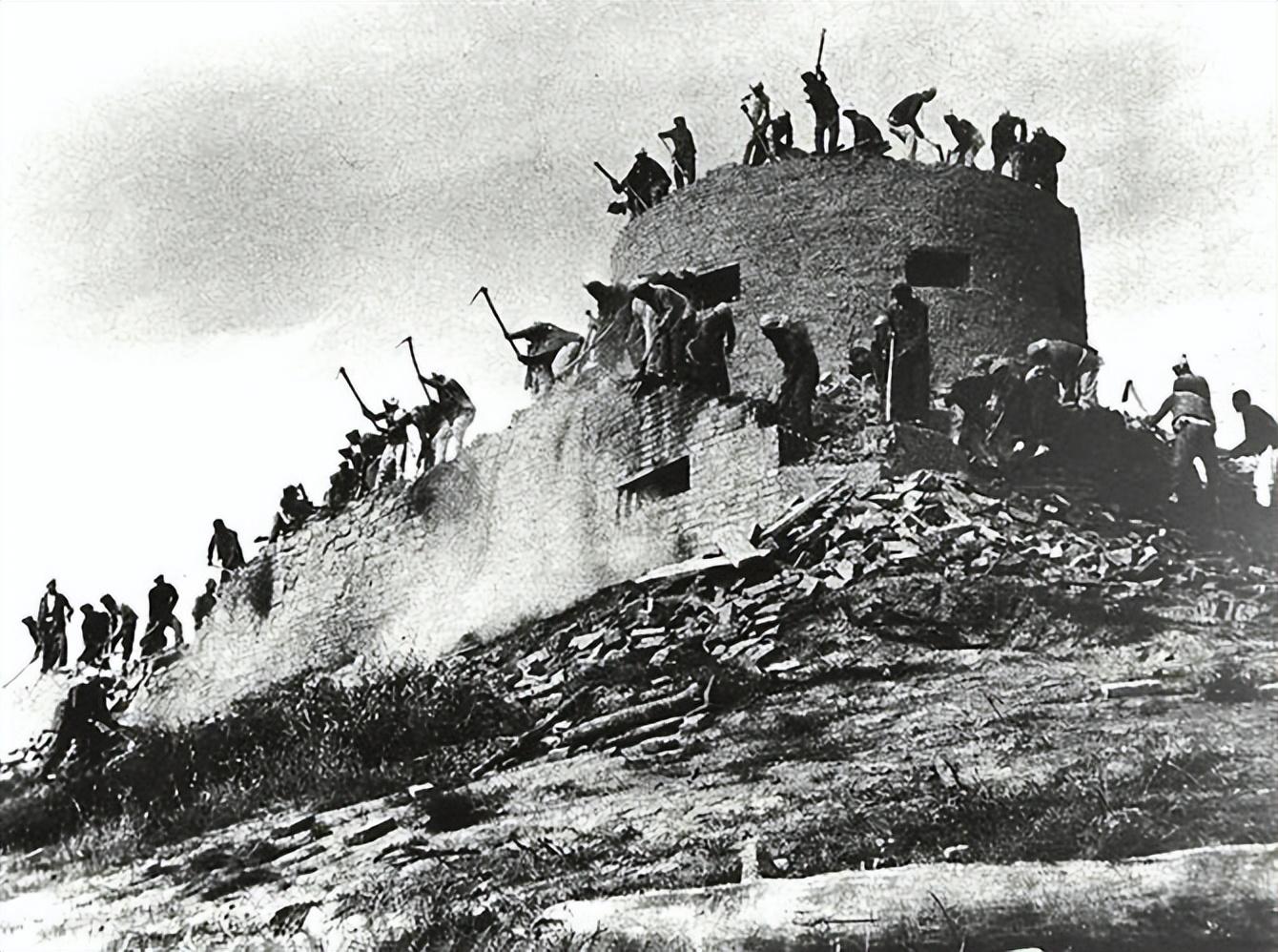 1943年根据地姑娘外逃嫁汉奸,有人建议制裁,杨成武如何决定?