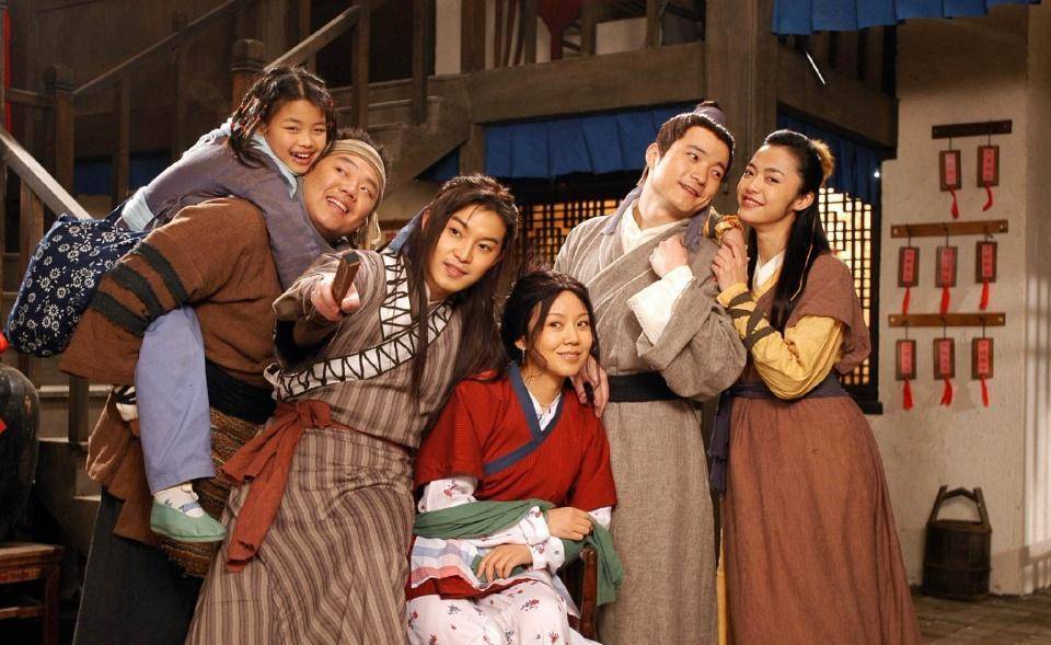 梦回《武林外传》!闫妮姚晨北影节同框颁奖