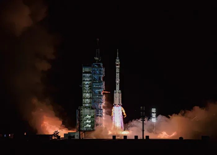 神舟八号与天宫一号对接机构实现刚性连接从"神舟一号"到"神舟十三号