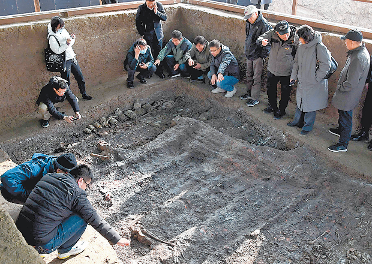 楚国墓地,墓穴深到让盗墓贼难搞,官方动用2万人找到墓室