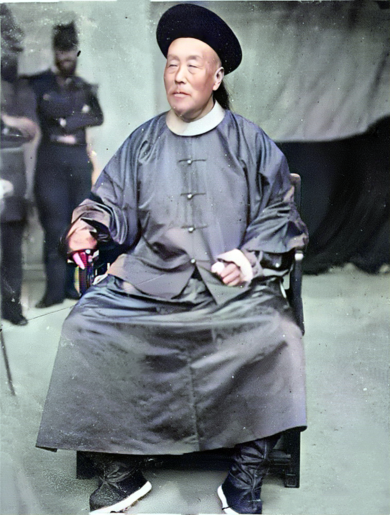 这位长着一副将军面相,体格魁梧的人物正是清朝十四大驻防将军之一的