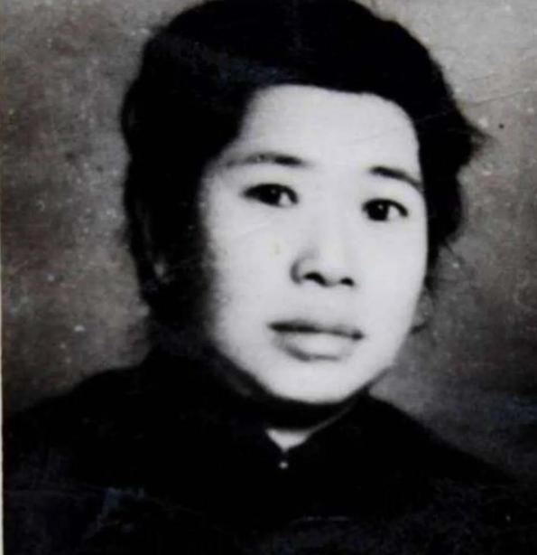 "鬼子得意忘形地说:"早知如此,就不用受皮肉之苦了!