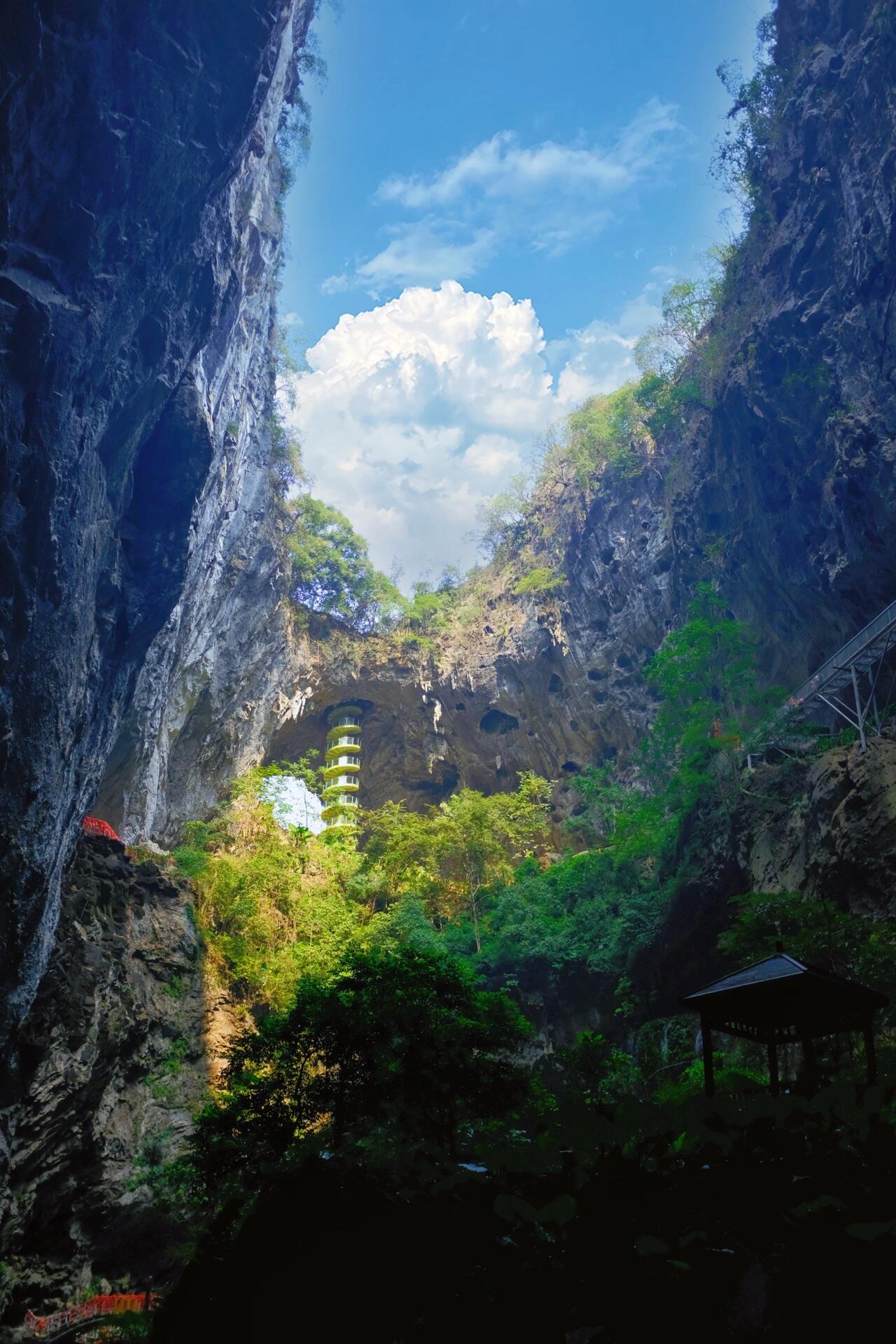 真不是桂林,这是广东人的洞天仙境hi,我是拍照的一二 比美景更有杀伤