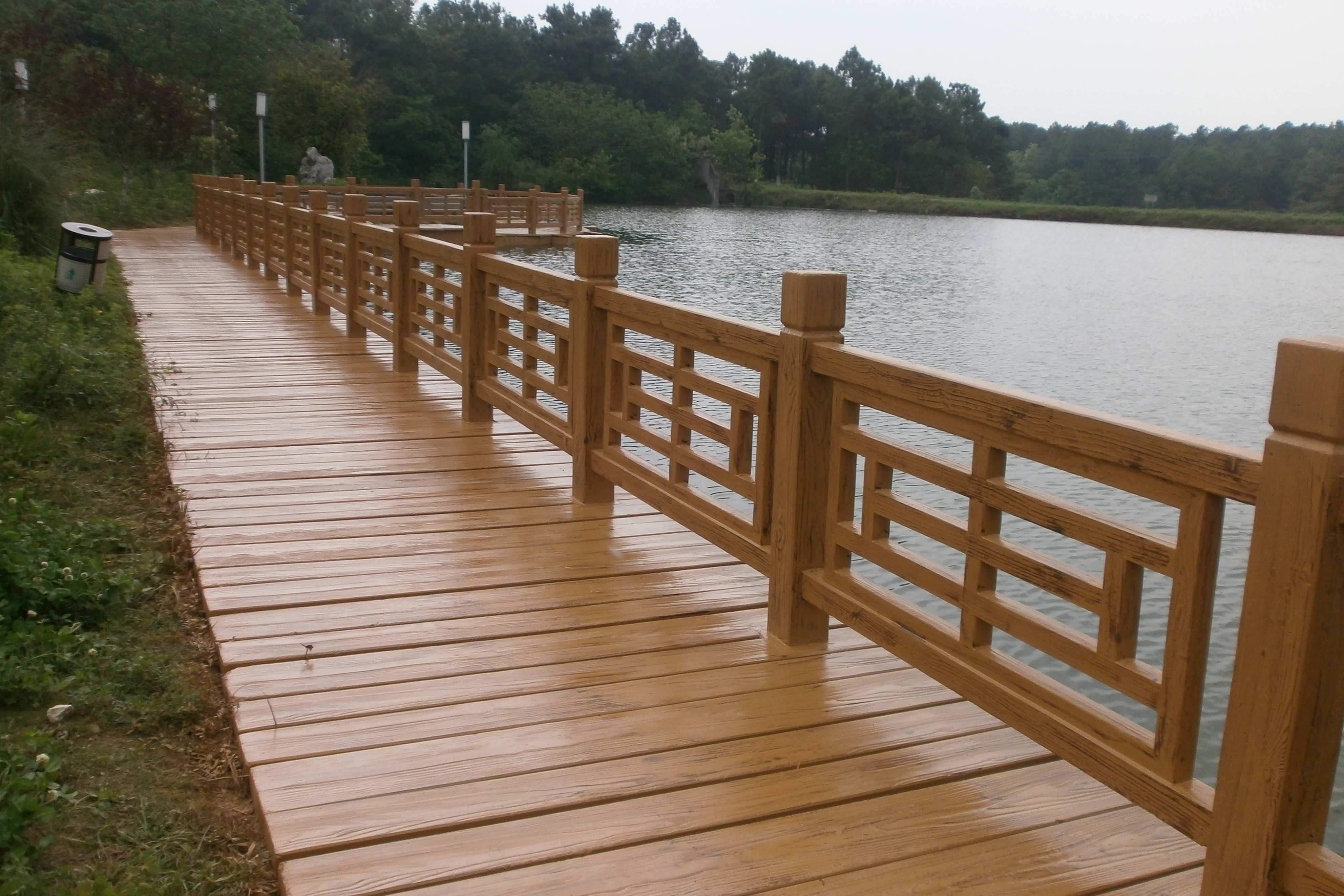 仿木栏杆,采用环保高分子复合材料打造!