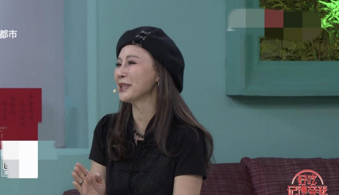 倪迎春,孙鸣洁相识37年,曾和费翔同台演出,如今依然冻龄