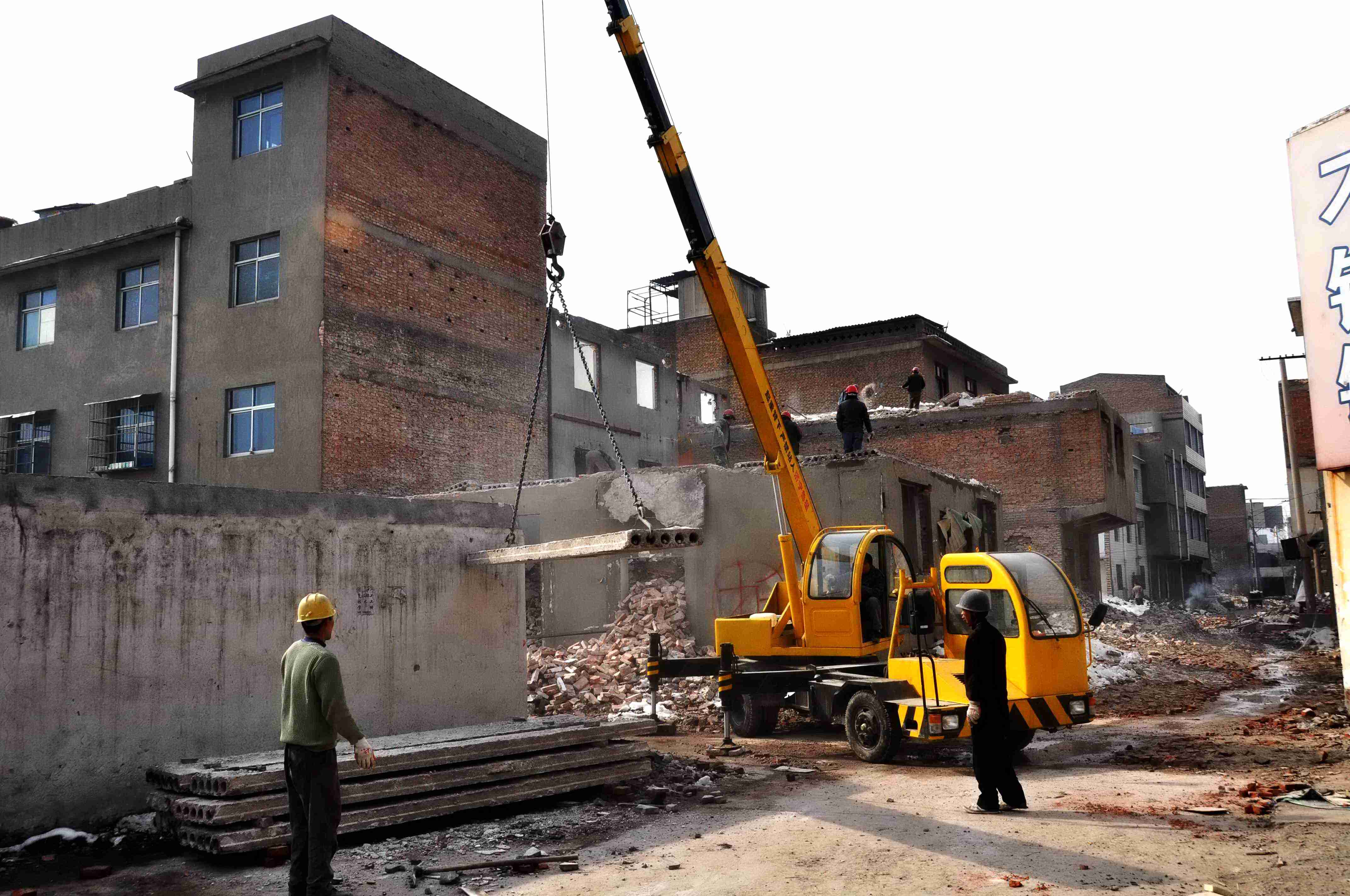 杭州萧山区钢结构拆除师傅找谁?余杭区拆除旧房商铺拆除联系电话
