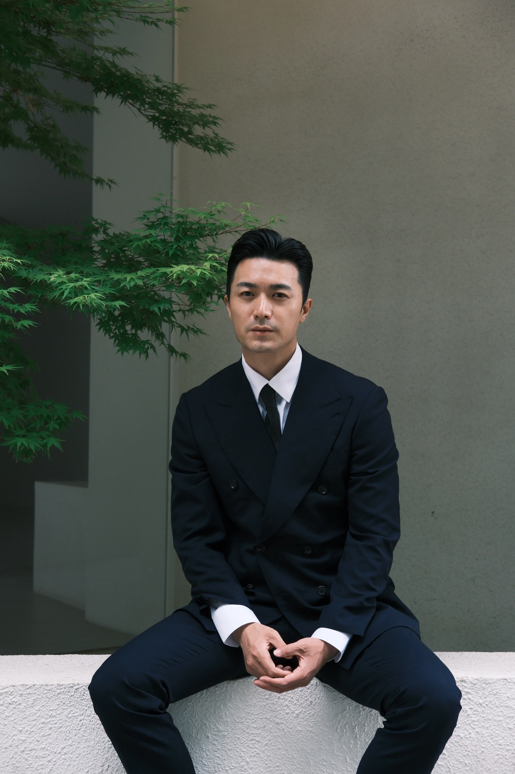 在素人中也可以称为"钻石王老五"了! 还是大叔有味道啊!帅