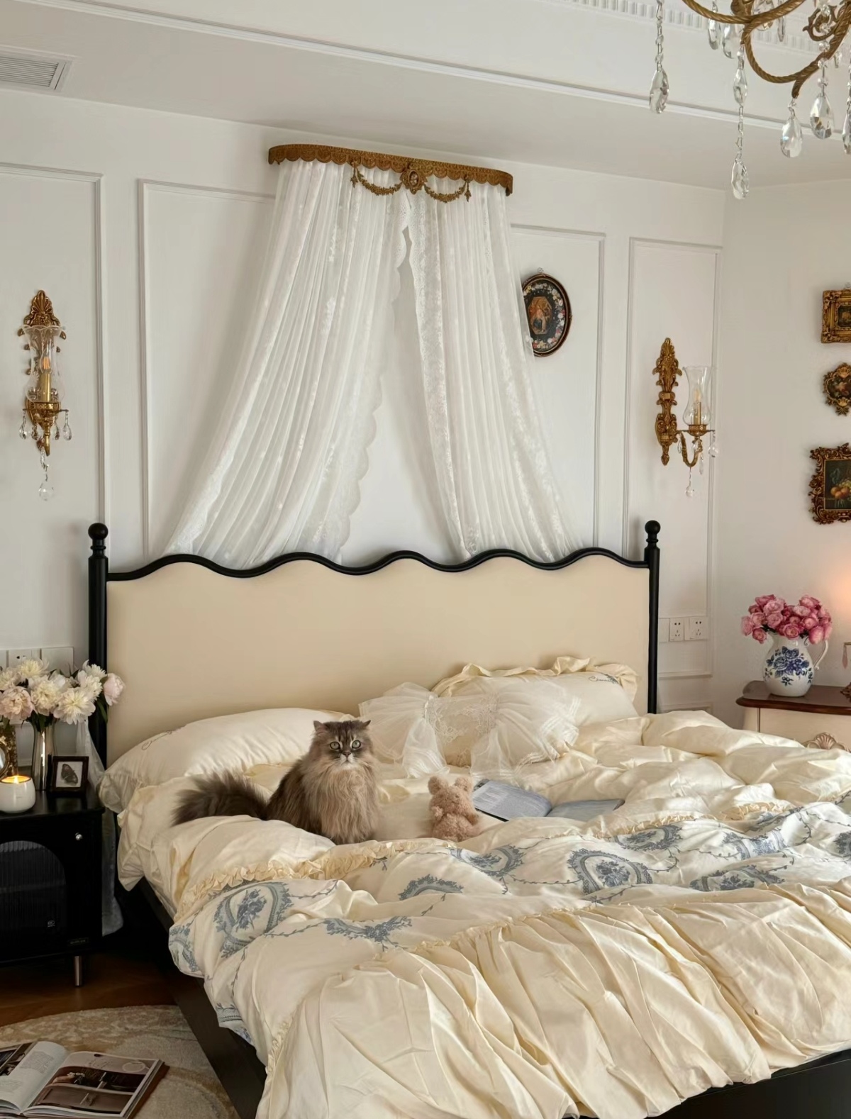 好喜欢我的法式公主房,香香软软太舒服了.