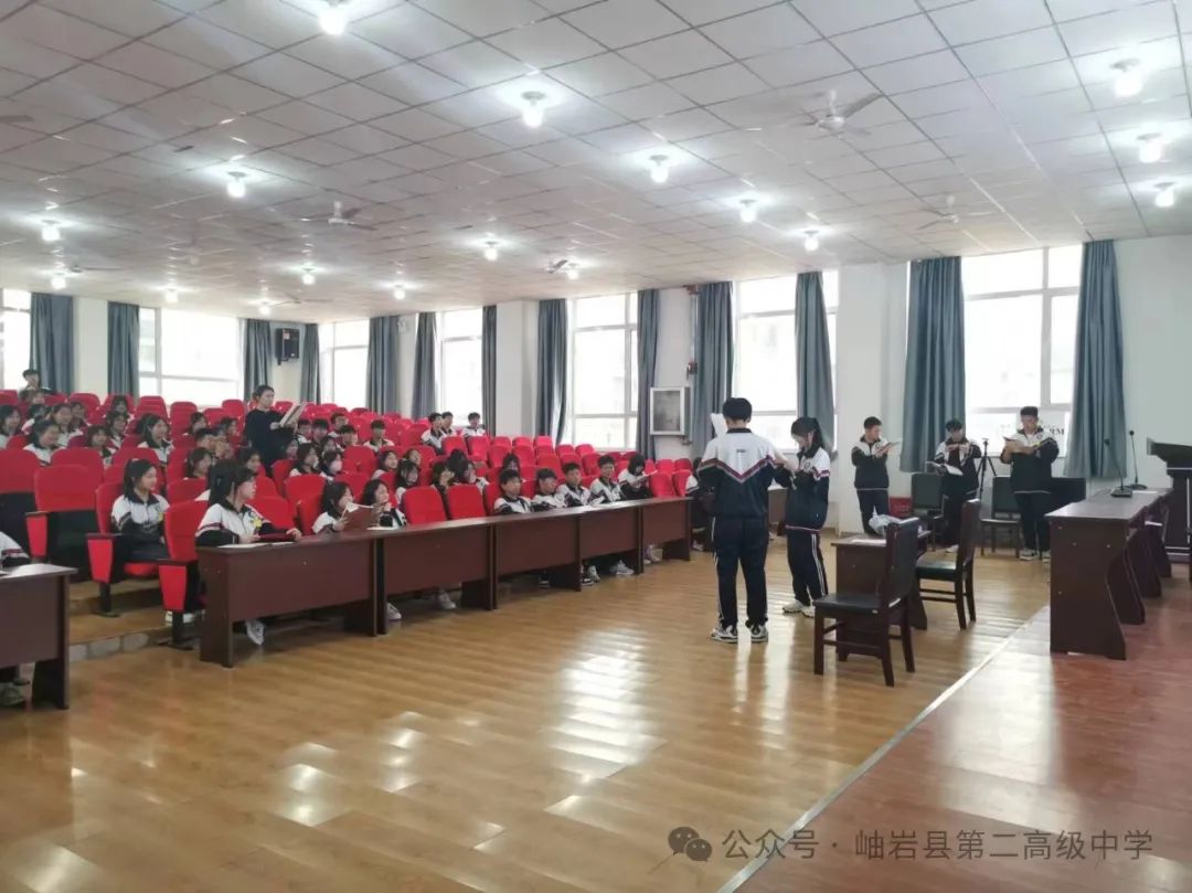 振兴新突破辽宁杠杠滴#  岫岩县第二高级中学艺术类社团----表演社