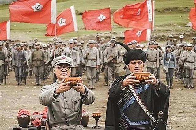 红军长征时:彝族英雄小叶丹与刘伯承歃血盟约,这背后有何故事?