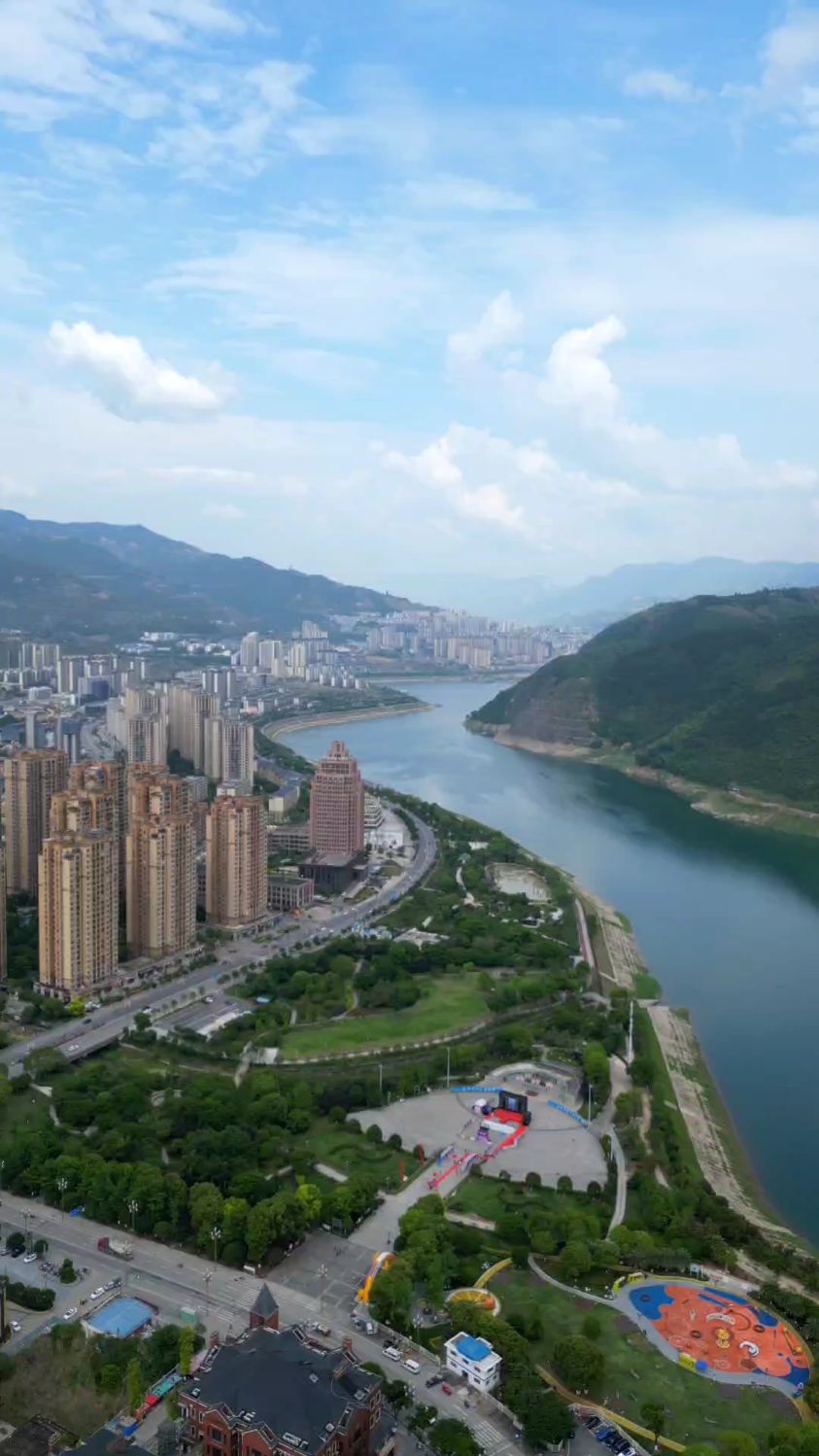 奉节县城城区一角