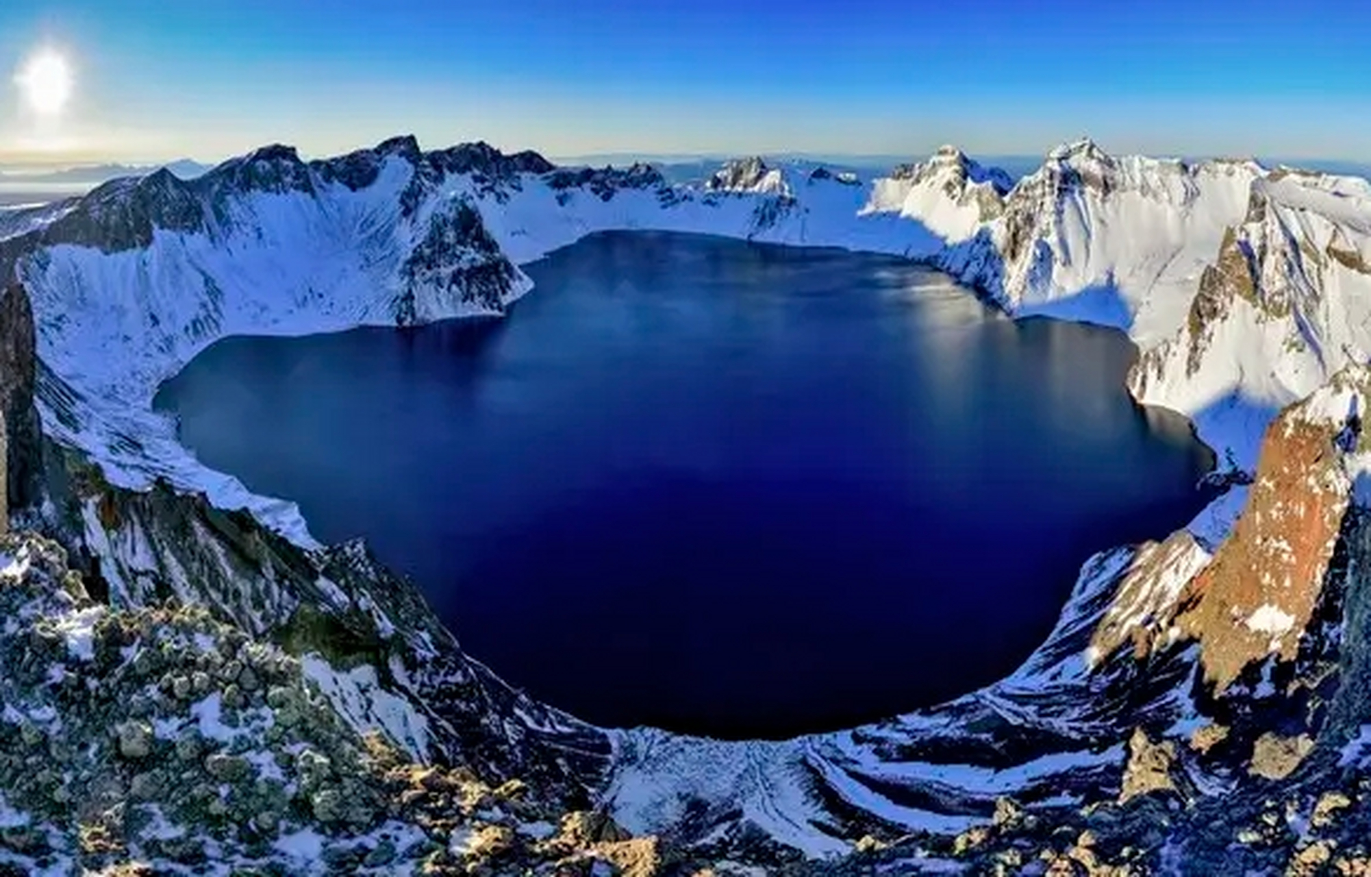 吉林省十大春季旅游景点 1,长白山——延边州 2,净月潭——长春市 3