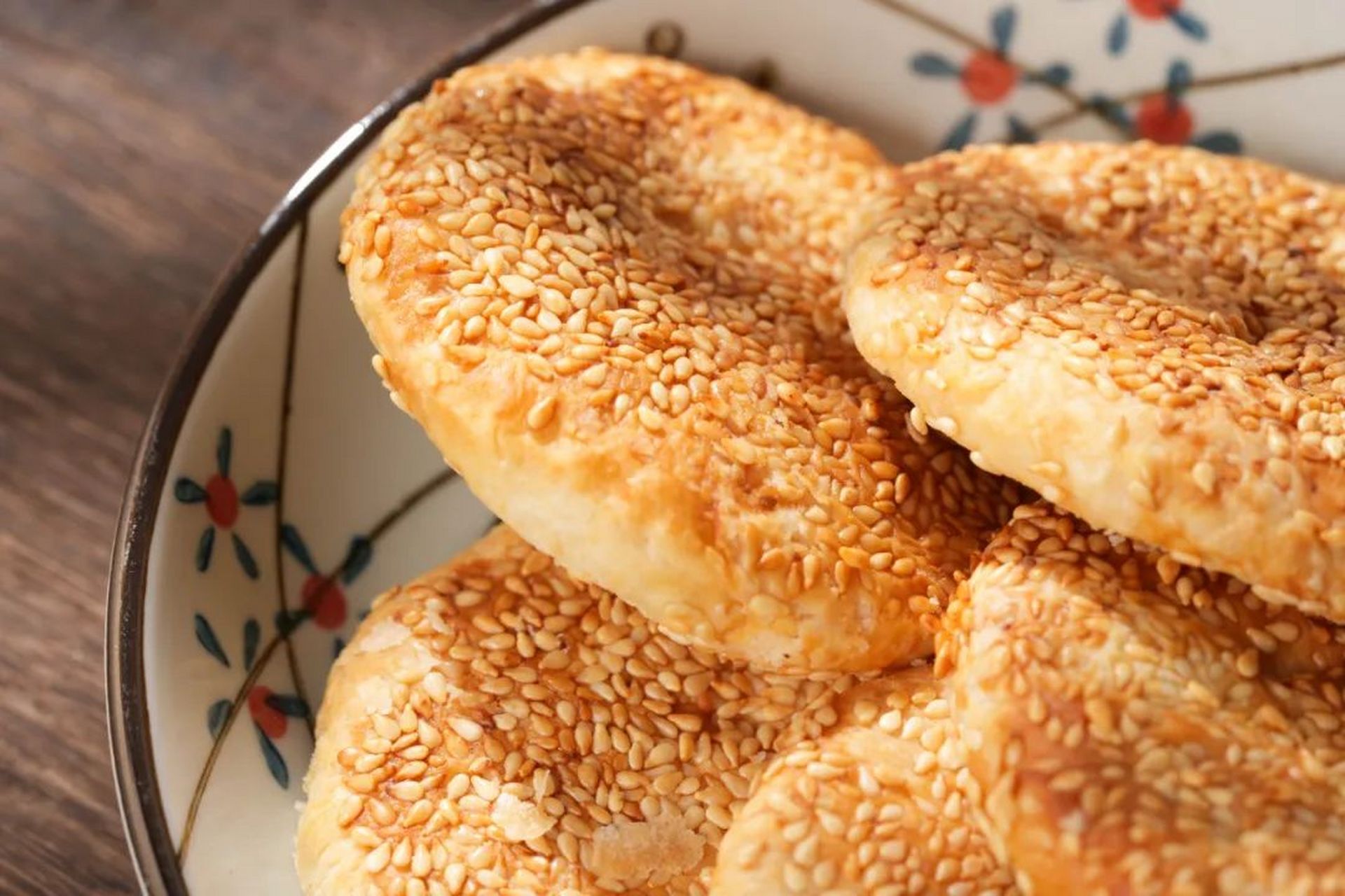 南京的美味宝藏:鸭油酥烧饼   南京,一座充满美食的城市,其中最不能