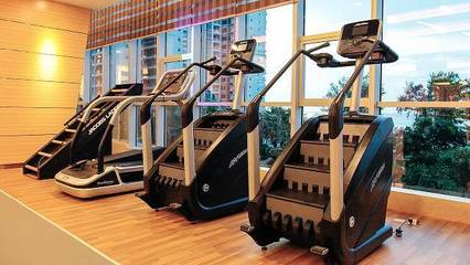 健身房楼梯机怎么用最正确