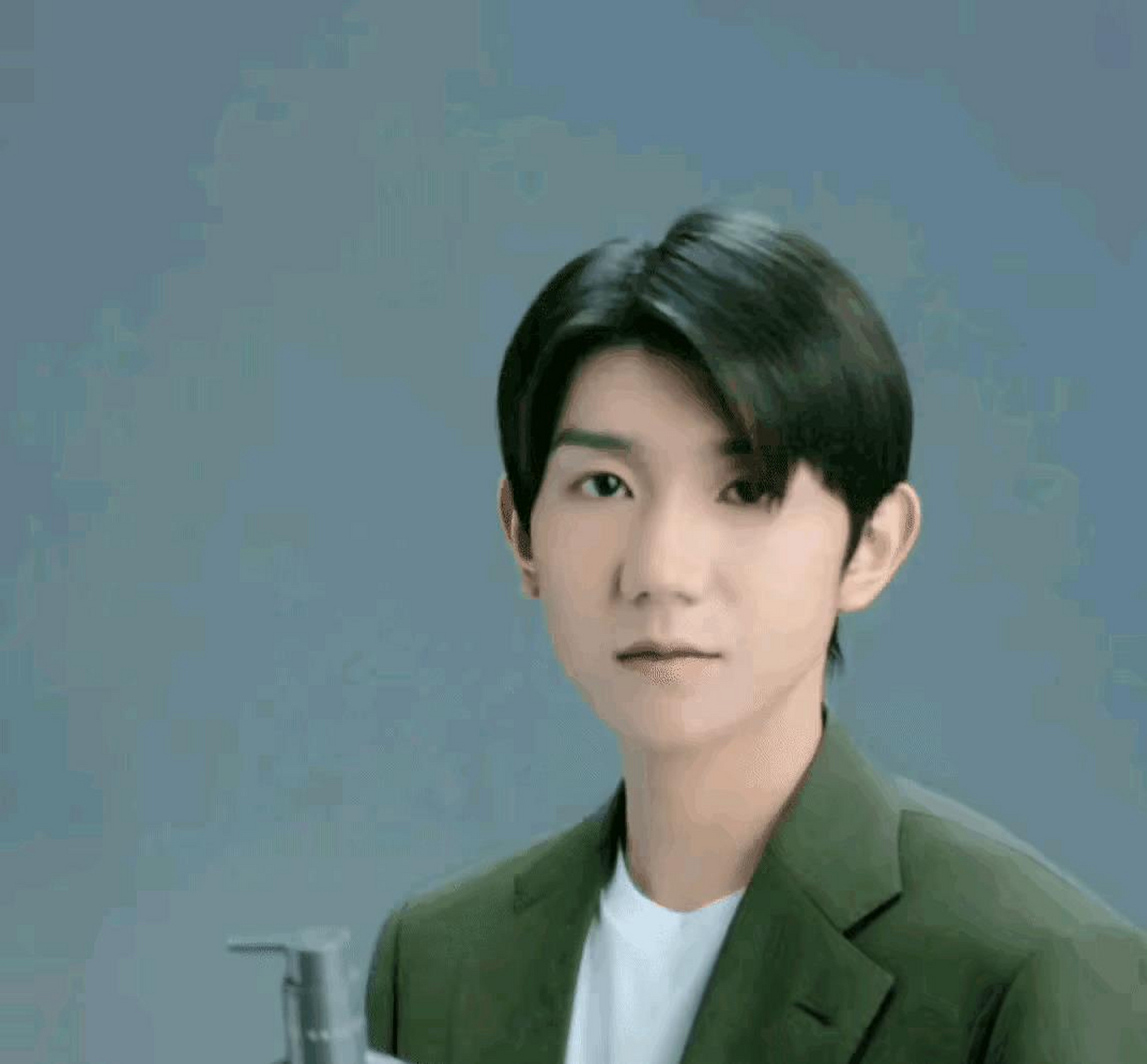 王俊凯应该去代言洗发水了